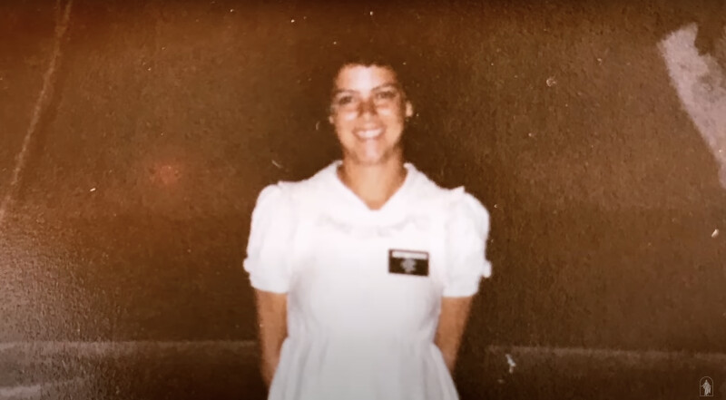 Sister Mônica Godoy as a young missionary for the Church.