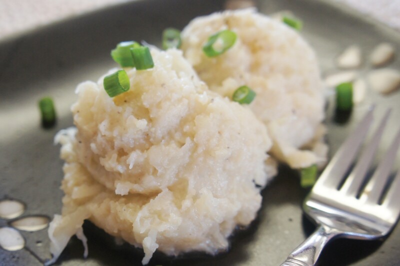 Garlic Cauliflower Mashed Potatoes