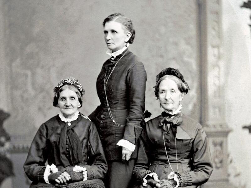 T-784505-PH892-Mormon-Women.jpg