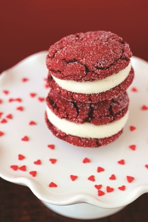 Red Velvet Whoopie Pies: Make It with a Cake Mix!