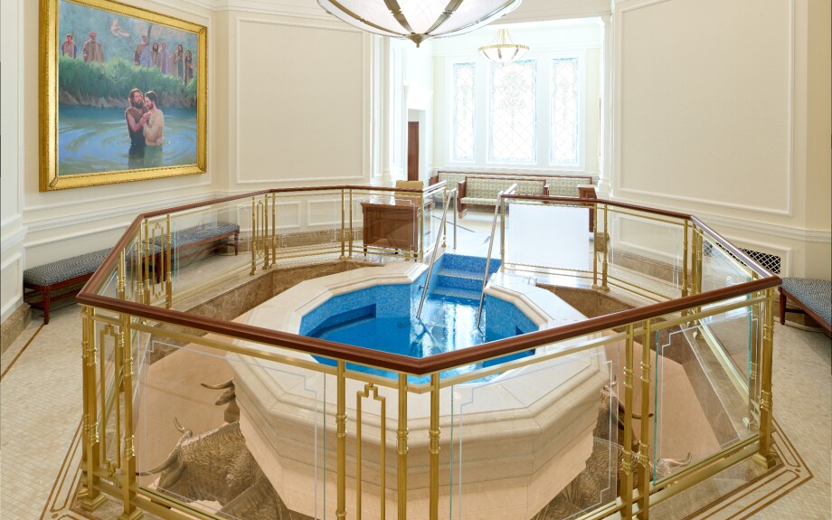 The baptistry inside the Columbus Ohio Temple.