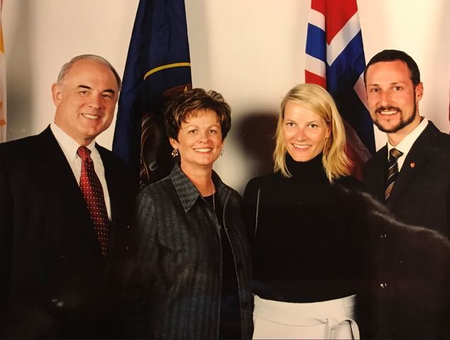 Erlend and Colleen Peterson with Crown Prince Haakon Magnus and Crown Princess Mette-Marit Tjessem Høiby at the SLC Winter Olympics in 2002. Image courtesy of Erlend Peterson.