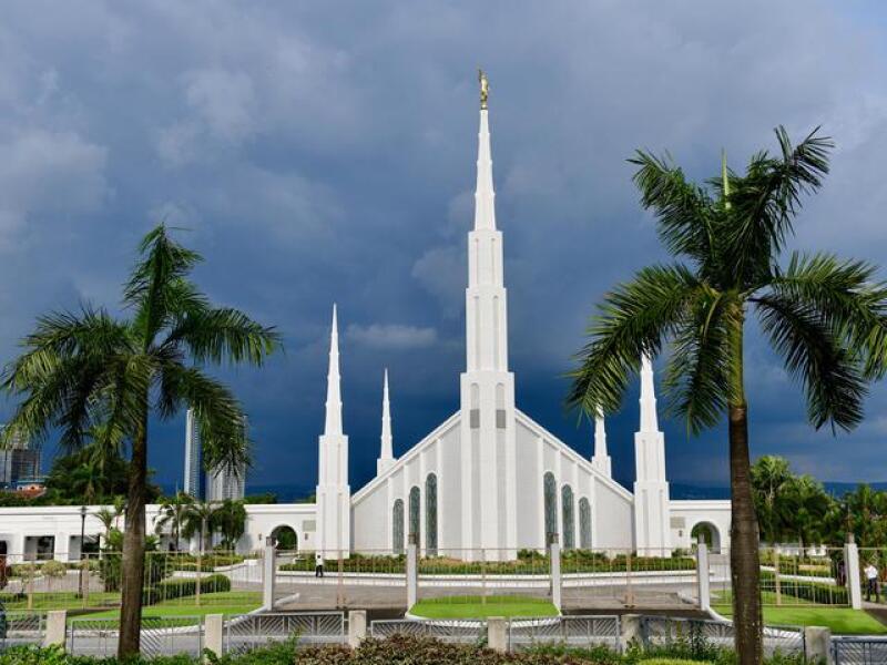 Gunnell---Manila-Temple-min.jpg