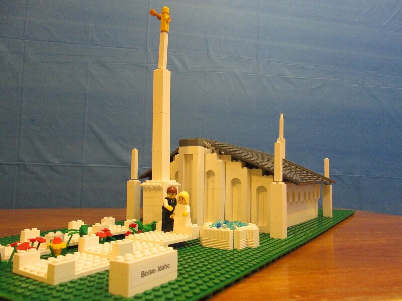 Unbelievable Mormon-themed Lego Creations