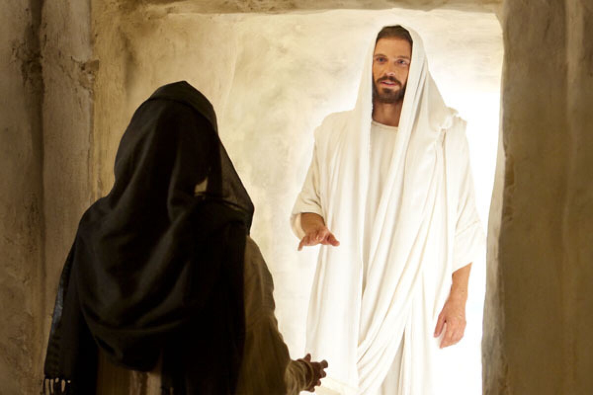 The Resurrected Jesus: 3 Profound Lessons from Christ's Teachings After ...