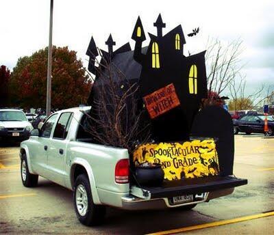 50 Ways to Dominate at Trunk-or-Treat Decorating