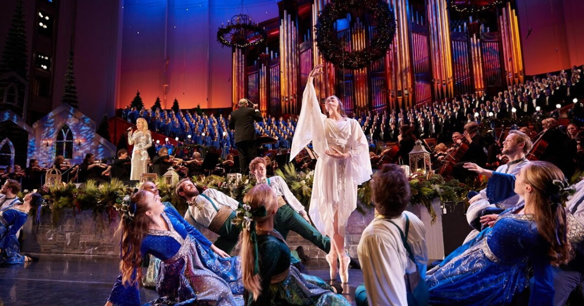 mormon tabernacle choir christmas concert dress code Review: Mormon Tabernacle Choir celebrates the gifts of Christmas