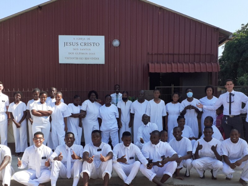 30-April-2022-aeas-of-Trevo-and-Liberdade-(in-Maputo),-at-Liberdade-Chapel.jpg