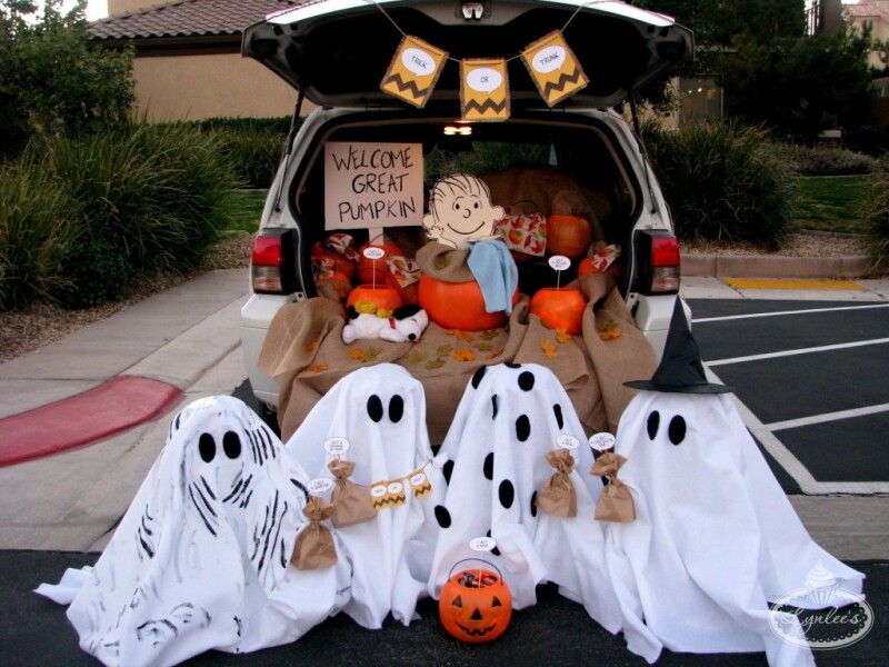 50 Ways to Dominate at Trunk-or-Treat Decorating