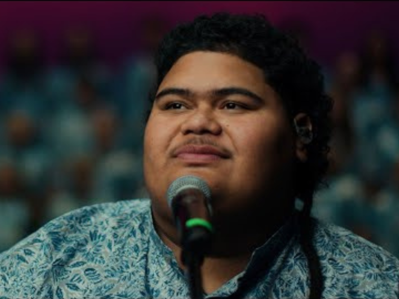 Iam Tongi Sings "Silent Night" with the Rexburg Children's Choir