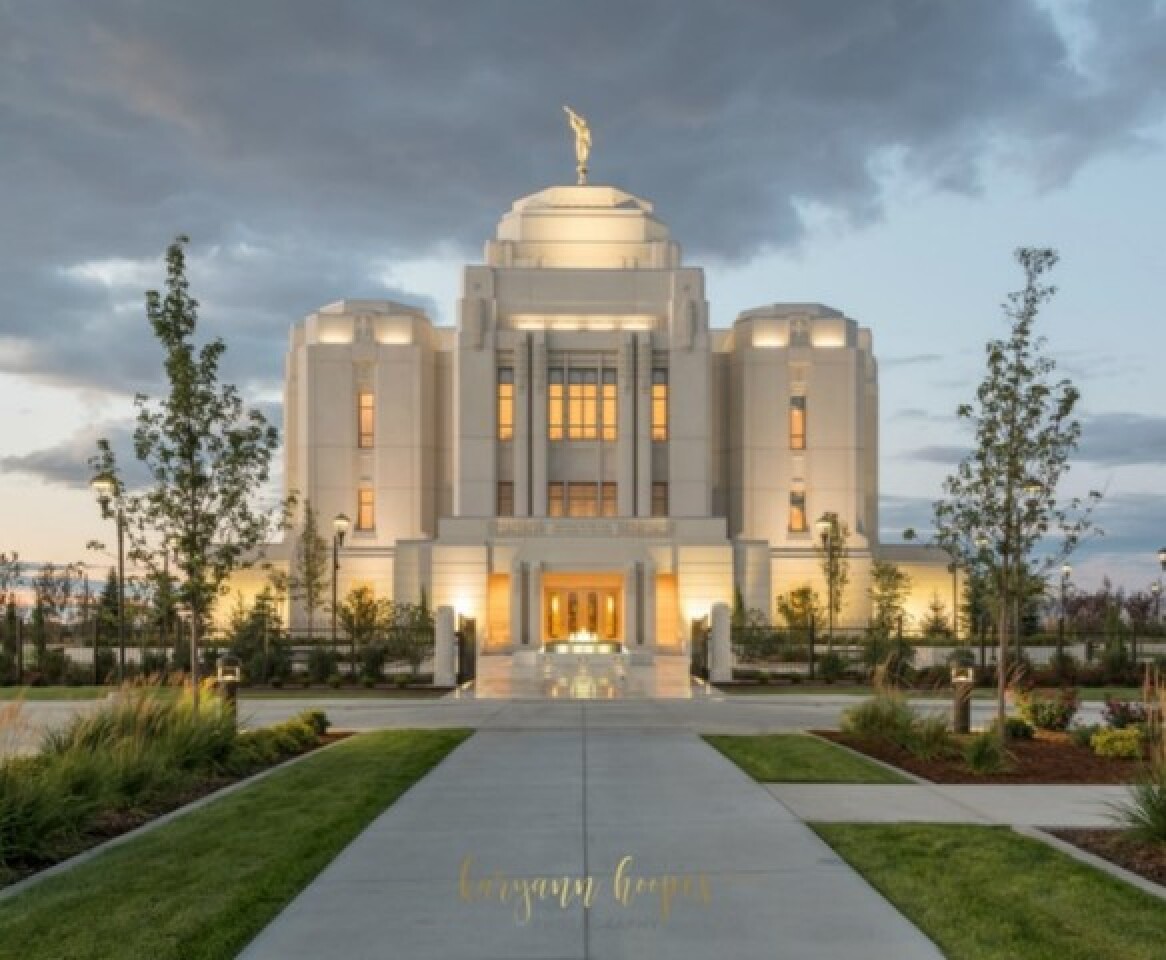 4 LDS Photographers Showcase Stunning, Breathtaking Photos of This LDS