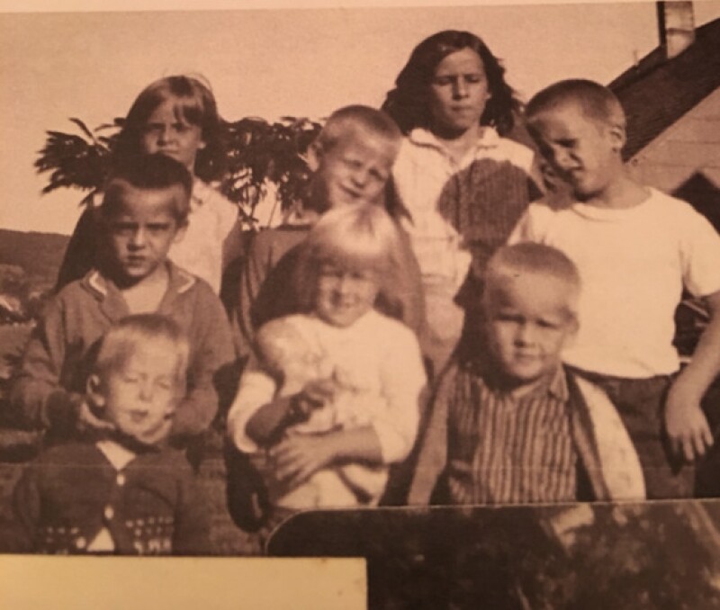 KaRyn's mother and her siblings, who drove cross-country to visit the temple.