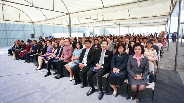 People gathered for the groundbreaking of the Bangkok Thailand Temple