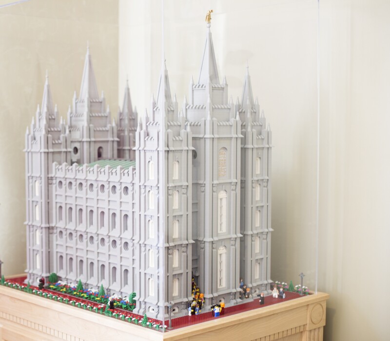 Unbelievable Mormon-themed Lego Creations