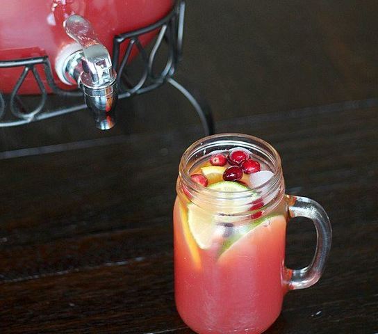 Thanksgiving Recipes: Cranberry Citrus Party Punch