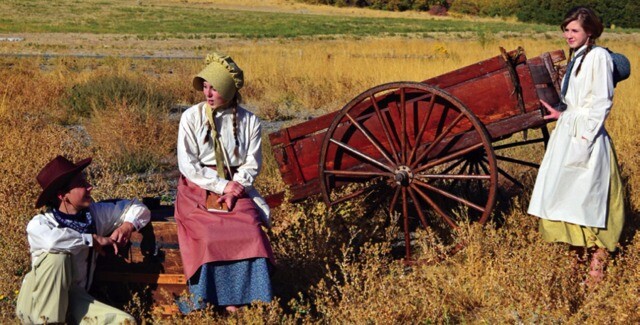 Teens reenact Mormon pioneer trek during 1800s