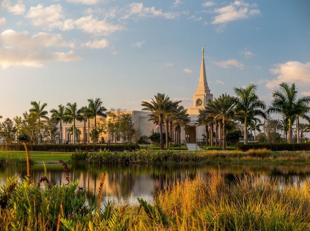 50 Breathtaking Photos of Temple Gardens