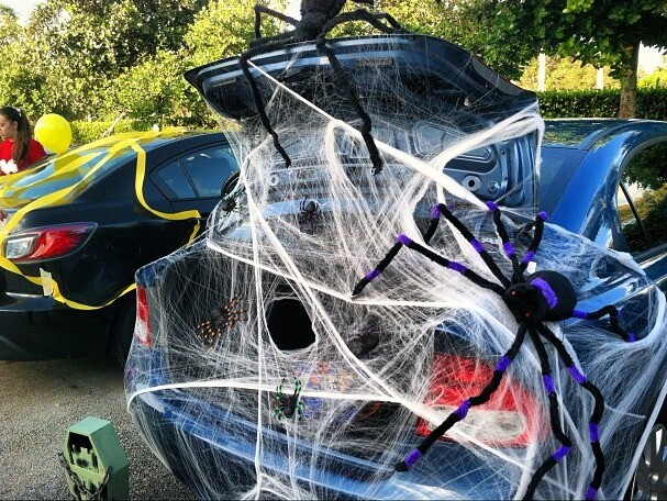 50 Ways to Dominate at Trunk-or-Treat Decorating