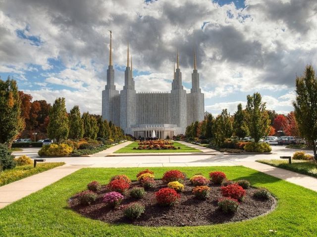 50 Breathtaking Photos of Temple Gardens