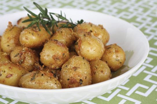 Thanksgiving Recipes: Roasted Garlic-Rosemary Potatoes