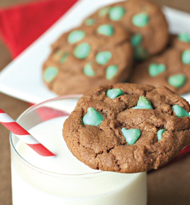 Mint Chip Cookies by the Six Sisters