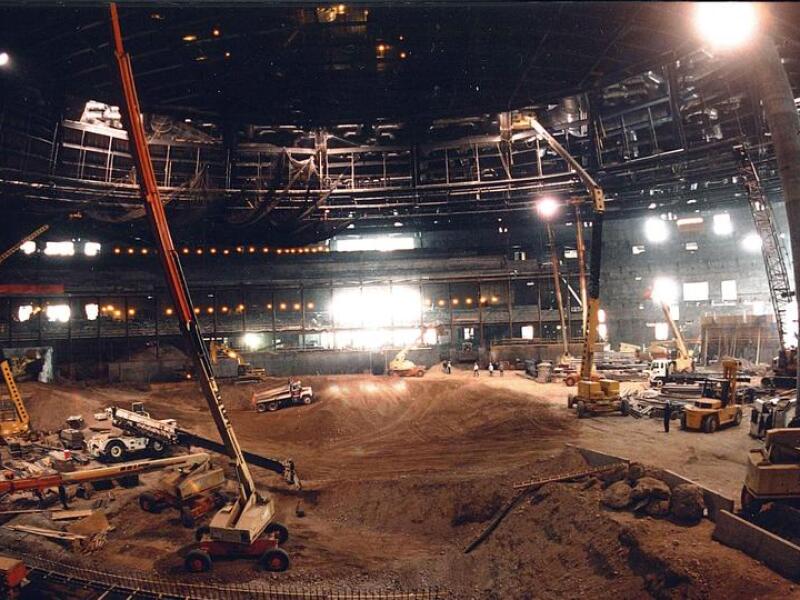 orig_Conf-Center_craneinside_March-1999_2Apr10.jpg