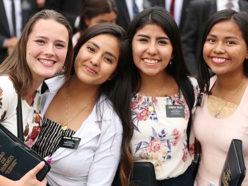 lds sister missionaries teaching