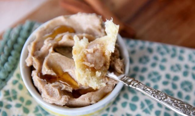 Thanksgiving Recipes: Maple Cinnamon Butter