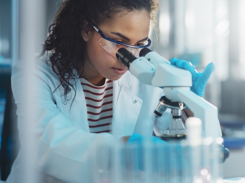 Medical,Science,Laboratory:,Portrait,Of,Beautiful,Black,Scientist,Looking,Under