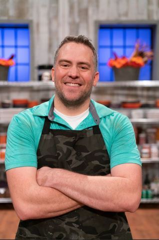 Peter Tidwell on Halloween Baking Championship. Image courtesy of the Food Network.