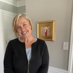 Holly Hutchins Howarth