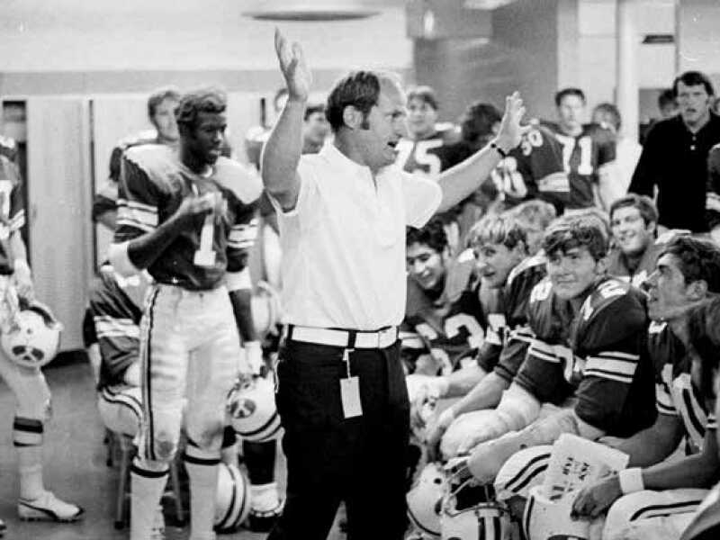 lavell.jpg