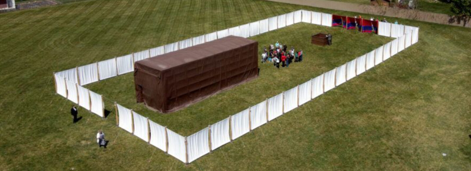 5 tips for visiting the traveling tabernacle with your kids LDS Living