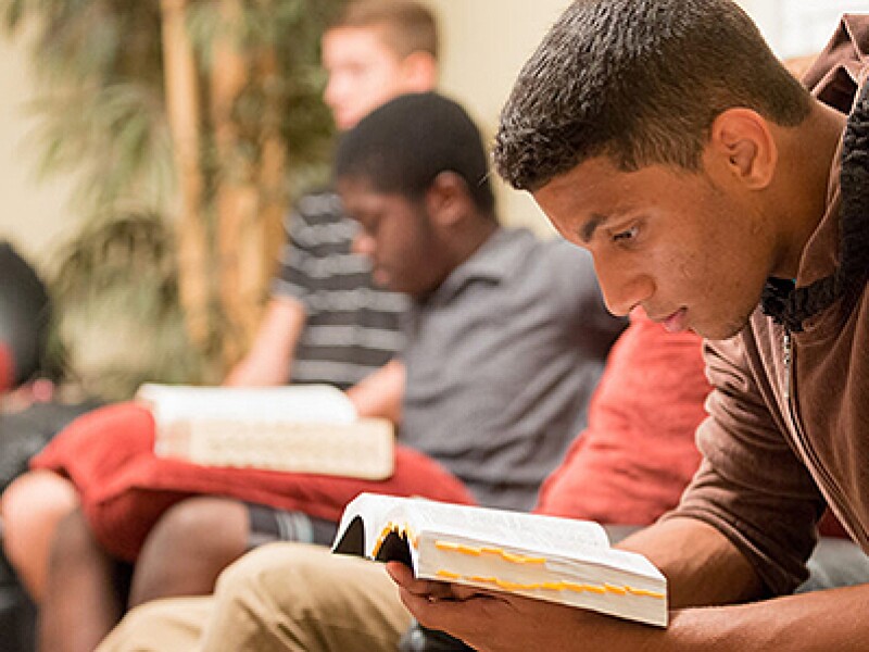 580-florida-youth-group-scripture-study-1398972-print-1024x682.jpg