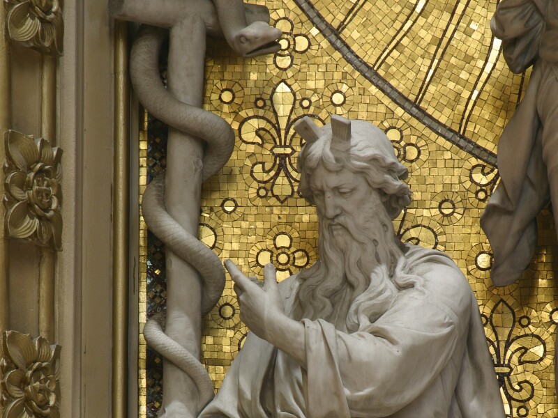 Zagreb,,Croatia,-,August,16:,Moses,Lifts,Up,The,Brass