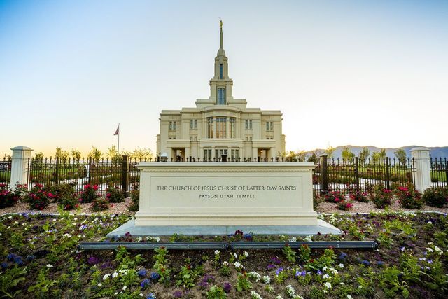 50 Breathtaking Photos of Temple Gardens