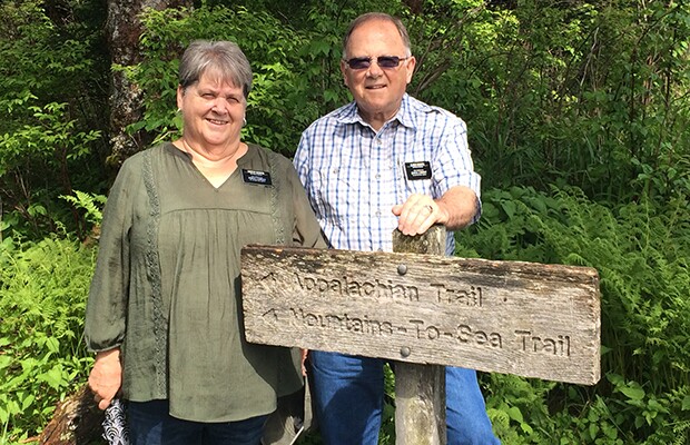 620 senior-missionary-service_1.jpg