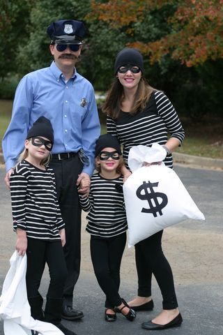 Clever Last-Minute Halloween Costumes